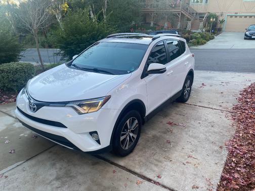 2016 Toyota RAV4 XLE