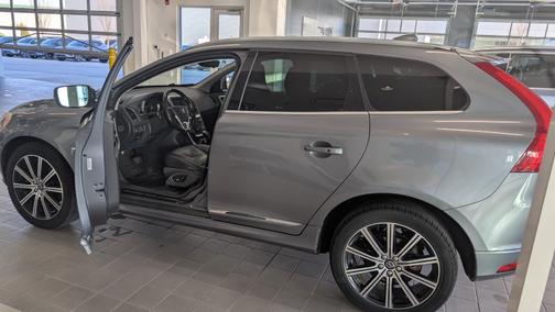 2016 Volvo XC60 T6
