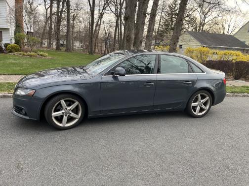 2009 Audi A4 2.0T Premium quattro