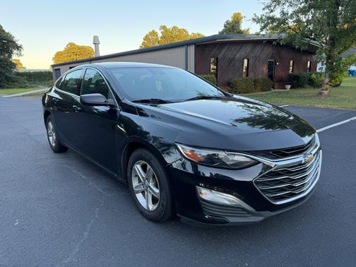 Black 2023 Chevrolet Malibu 1LS