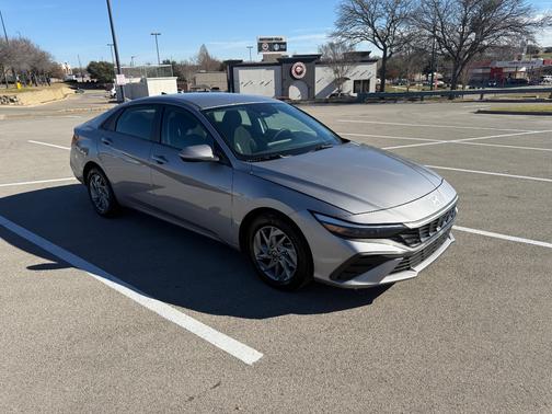 2025 Hyundai ELANTRA HEV Blue