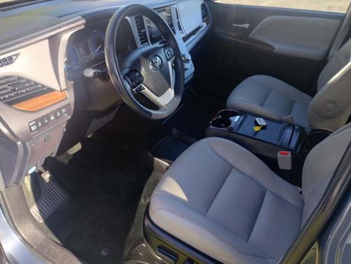 Blue 2017 Toyota Sienna Limited Premium