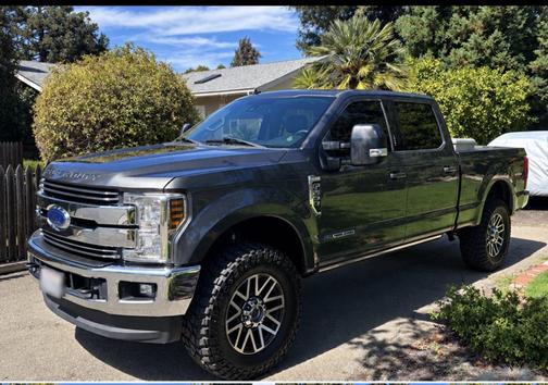 Gray 2019 Ford F-250 Lariat