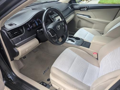 2013 Toyota Camry Hybrid XLE