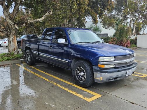 Photo 1 of 3 of 2000 Chevrolet Silverado 1500 LS Extended Cab