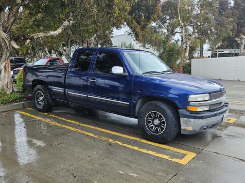 Photo 3 of 3 of 2000 Chevrolet Silverado 1500 LS Extended Cab