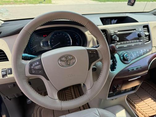 Blue 2011 Toyota Sienna XLE