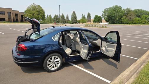 2018 Volkswagen Passat 2.0T SE
