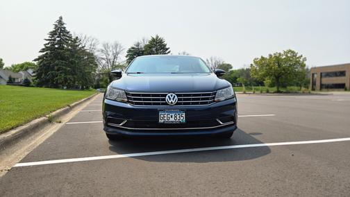 2018 Volkswagen Passat 2.0T SE