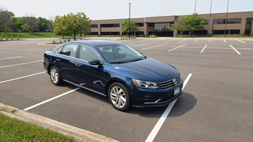 2018 Volkswagen Passat 2.0T SE