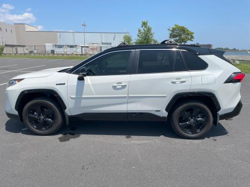 2021 Toyota RAV4 Hybrid XSE