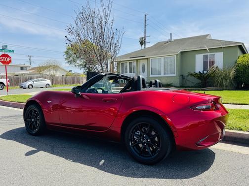 2021 Mazda MX-5 Miata Sport