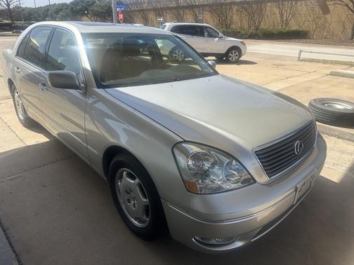2002 Lexus LS 430 Base