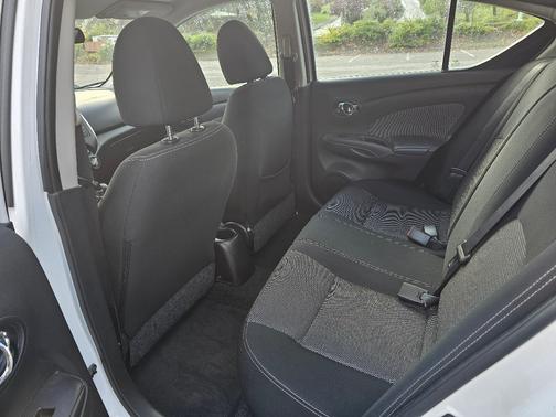 2014 Nissan Versa 1.6 SV