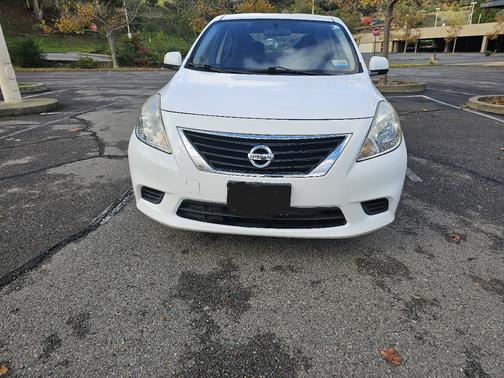 2014 Nissan Versa 1.6 SV