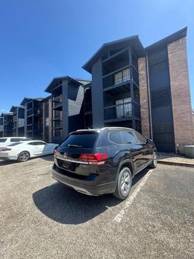 Black 2018 Volkswagen Atlas 2.0T SE