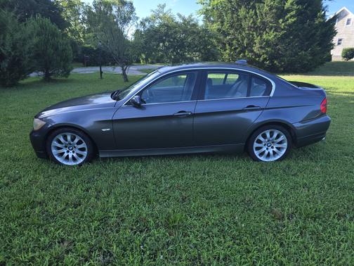 2006 BMW 330 i