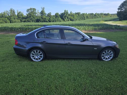 2006 BMW 330 i