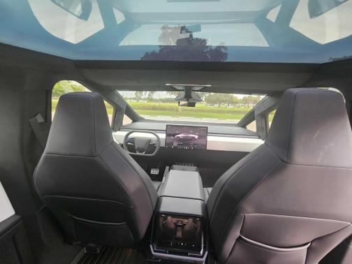 2024 Tesla Cybertruck AWD