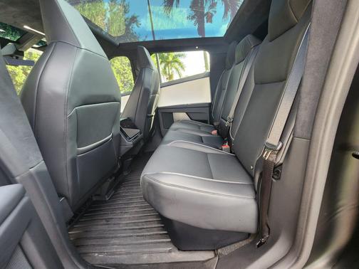 2024 Tesla Cybertruck AWD