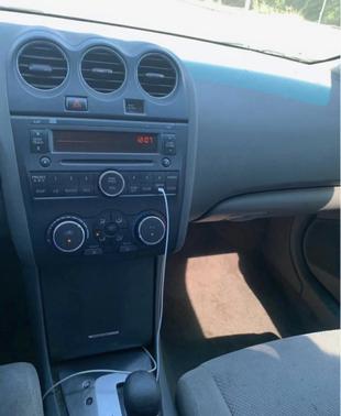 Black 2009 Nissan Altima 2.5 S