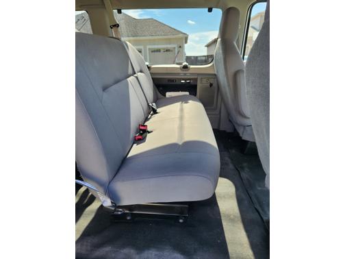 2009 Ford E350 Super Duty XL
