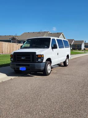 2009 Ford E350 Super Duty XL