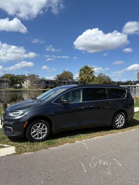 2021 Chrysler Pacifica Touring L