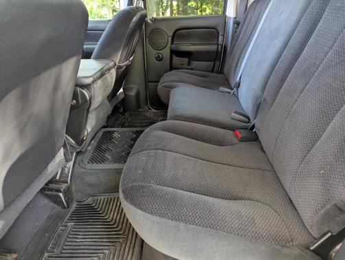 2005 Dodge Ram 3500 Laramie Quad Cab DRW