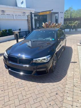 Black 2018 BMW 540 i