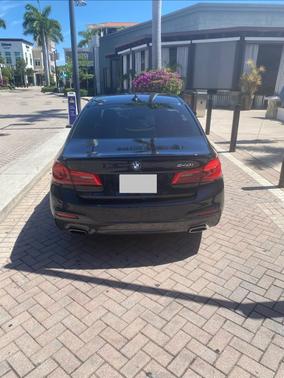 Black 2018 BMW 540 i