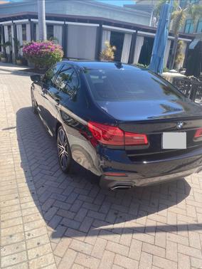 Black 2018 BMW 540 i