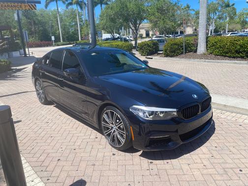 Black 2018 BMW 540 i