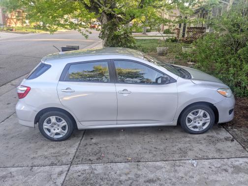 2009 Toyota Matrix Base