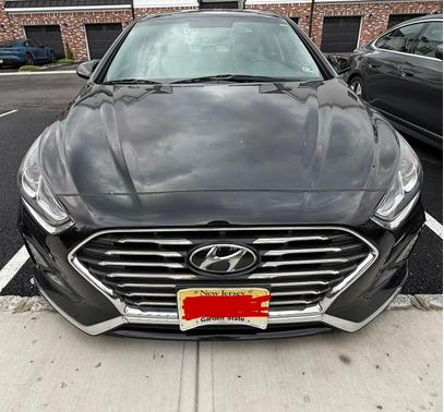 Black 2019 Hyundai SONATA SE