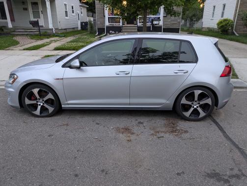 2015 Volkswagen Golf GTI 2.0T S 4-Door