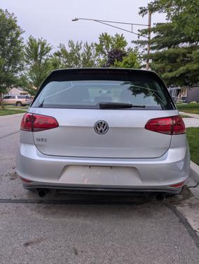 2015 Volkswagen Golf GTI 2.0T S 4-Door