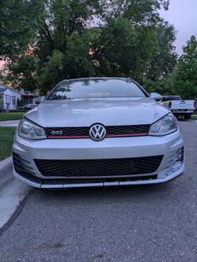 2015 Volkswagen Golf GTI 2.0T S 4-Door