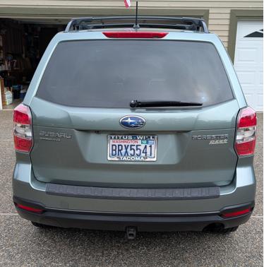 Green 2015 Subaru Forester 2.5i Premium