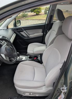 Green 2015 Subaru Forester 2.5i Premium
