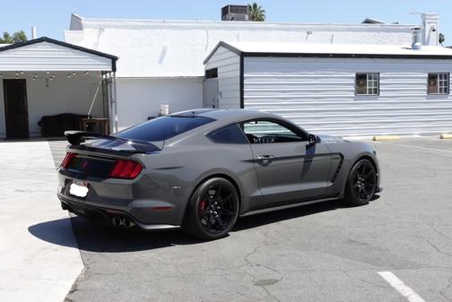Gray 2018 Ford Shelby GT350R Base