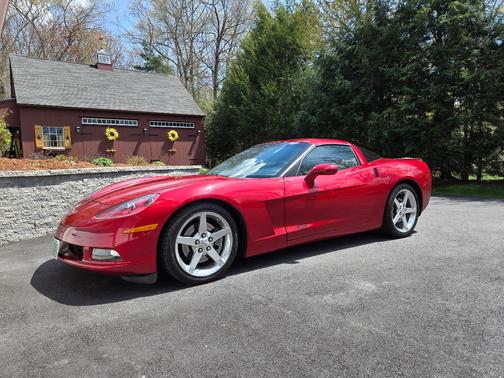 Red 2005 Chevrolet Corvette Base