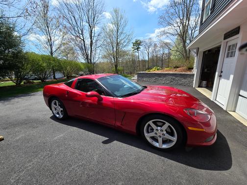 Red 2005 Chevrolet Corvette Base