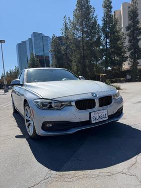 Silver 2018 BMW 320 i