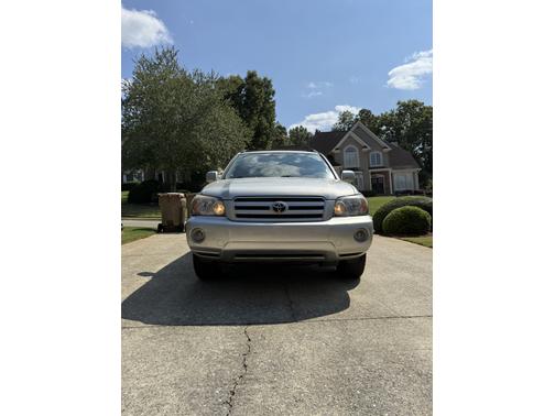 2004 Toyota Highlander Base