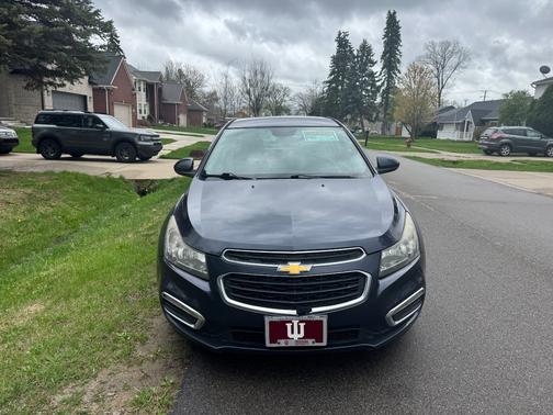 2015 Chevrolet Cruze 1LT