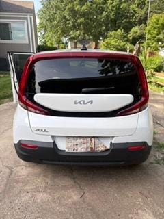 White 2022 Kia Soul LX