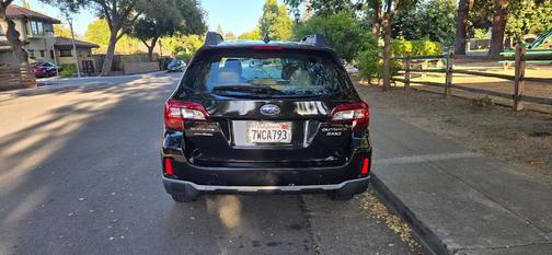 Black 2017 Subaru Outback 2.5i Premium