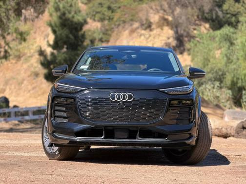 Black 2025 Audi Q6 e-tron Premium Plus quattro