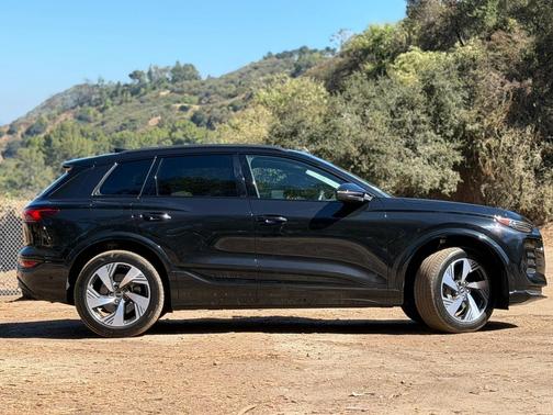 Black 2025 Audi Q6 e-tron Premium Plus quattro